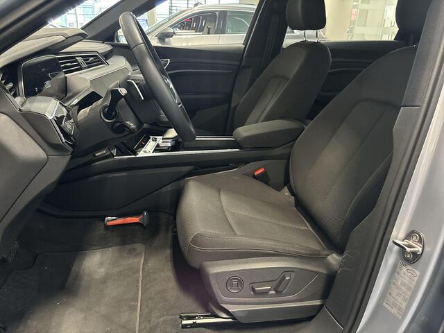 Audi e-tron 55 quattro 408pk Advanced edition 95 kWh · Navigatie · Luchtvering · Elek. Voorstoelen · Stoelverwarming · Cruise Control · Elek. Achterklep · 20'' Inch ·