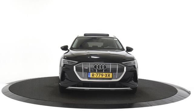 Audi e-tron Sportback 55 quattro edition 95 kWh S-line / Panoramadak / 22" Lm velgen / Trekhaak