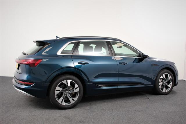 Audi e-tron e-tron 55 quattro | Navigatie | Climate Control | Alacantara | Camera | Electrisch bedienbare achterklep | Led | Cruise Control Adaptive |