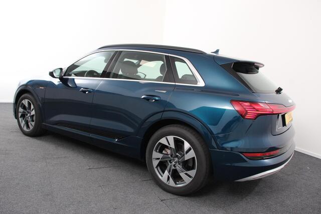 Audi e-tron e-tron 55 quattro | Navigatie | Climate Control | Alacantara | Camera | Electrisch bedienbare achterklep | Led | Cruise Control Adaptive |