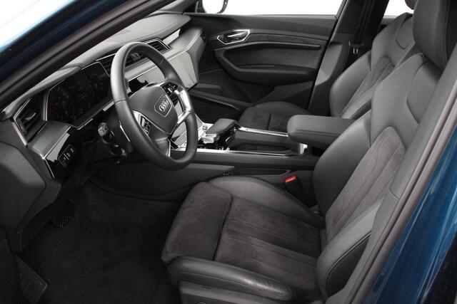 Audi e-tron e-tron 55 quattro | Navigatie | Climate Control | Alacantara | Camera | Electrisch bedienbare achterklep | Led | Cruise Control Adaptive |