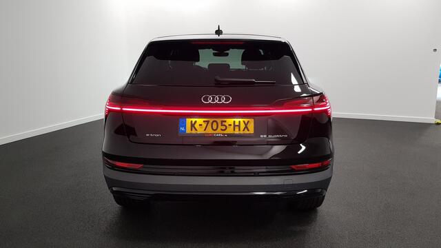 Audi e-tron e-tron 55 quattro | Leder | Navigatie | Trekhaak | Led koplampen | Tour pakket | Virtual cockpit | Cruise control adaptief