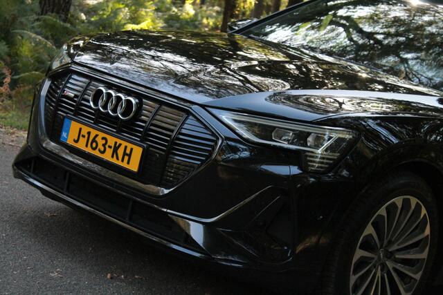 Audi e-tron e-tron 55 quattro advanced Pro Line Plus 95 kWh | Pano | Memory | Luchtvering | Klasse 3 alarm