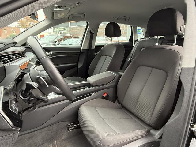 Audi e-tron BWJ 2021 55 quattro 408 PK Business edition 95 kWh TREKHAAK | NAVI | CLIMA | ADAPTIVE CRUISE | ELEKTRISCHE STOELEN | ELEKTRISCHE ACHTERKLEP | BLUETOOTH | PDC | LMV