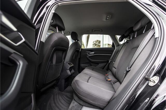 Audi e-tron 50 quattro edition 71 kWh | NL Auto | Trekhaak