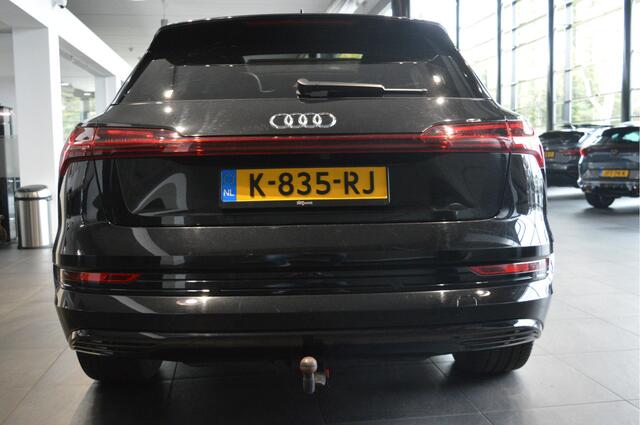 Audi e-tron e-tron 55 quattro Black Style pano head up B&O camera 21 inch !!