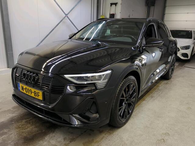 Audi e-tron 55 quattro S edition 95 kWh | Panorama | Trekhaak | 21 Inch |