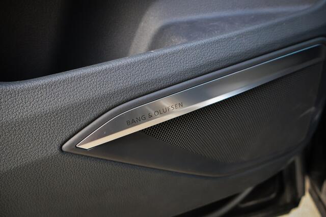 Audi e-tron Sportback 55 quattro 95 kWh | VP EXCL. BTW | NETTO BIJTELLING SLECHTS ¤ 472,- | RS-STOELEN | ADAPTIVE CRUISE | 22" | B&O SURROUND | PANORAMADAK | VIRTUAL MIRRORS | STUURWIELVERWARMING | TREKHAAK| HEAD-UP DISPLAY | STOELVERWARMING V+A | LUCHTVERING | CARPL