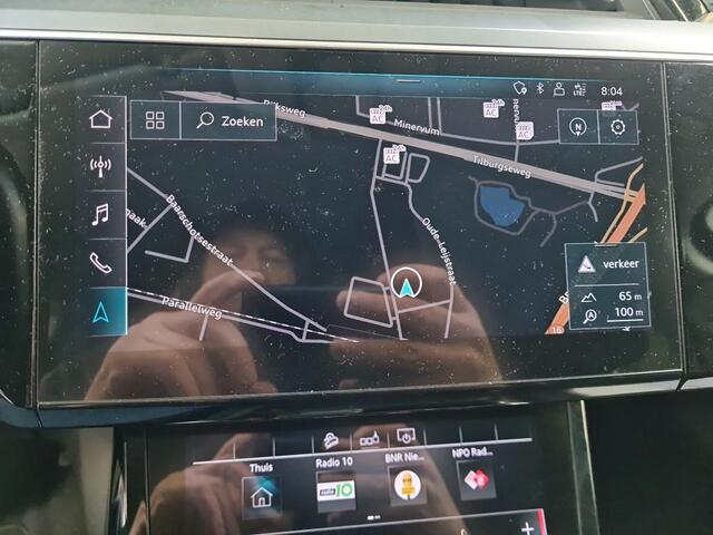 Audi e-tron 50 quattro Business edition 71 kWh Navigatie Apple Carplay/Android Auto Camera Parkeersensoren Adaptive Cruise Control Full LED Lichtmetalen velgen Climate Control
