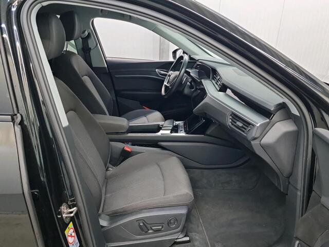 Audi e-tron 50 quattro Business edition 71 kWh Navigatie Apple Carplay/Android Auto Camera Parkeersensoren Adaptive Cruise Control Full LED Lichtmetalen velgen Climate Control