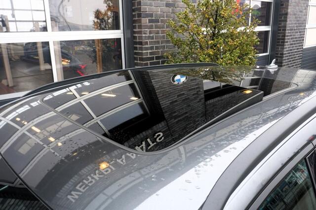 Audi e-tron E-TRON 50 Q S-LINE - ED. BLACK - PANO - 22 INCH - TREKH.