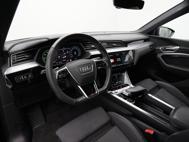 Audi e-tron 55 quattro S-Line 95 kWh 408 pk | Panoramadak | Geheugenstoel | Leder/alcantara | Achteruitrijcamera