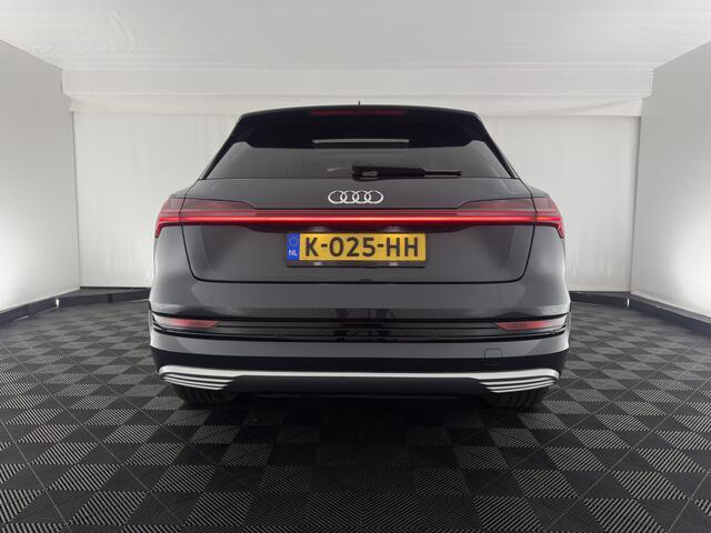 Audi e-tron 55 quattro Business edition Plus 95 kWh [ 3-Fase ] (INCL-BTW) *PANO | LUXURY-LEATHER | ADAPTIVE-CRUISE | FULL-LED | DIGI-COCKPIT | KEYLESS | MEMORY-PACK | CAMERA | NAVI-FULLMAP | SHIFT-PADDLES | DAB+ | COMFORT-SEATS | 20''ALU*