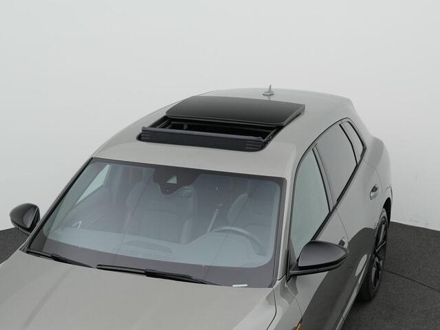 Audi e-tron 55 quattro S-Line Black Edition 95 kWh 408 pk | Panoramadak | Trekhaak | Leder/alcantara (oranje gestikt) | Matrix LED | Achteruitrijcamera | Stoelverwarming