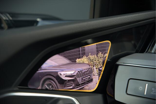 Audi e-tron e-tron 55 quattro advanced 95 kWh S-Line | Panoramadak | RS Seats | Bang & Olufsen | Stoelverwarming | Head-Up Display | 360 Camera | Matrix LED | Luchtvering | Memory Seat | Elektrisch Verstelbare Stoelen | B&O