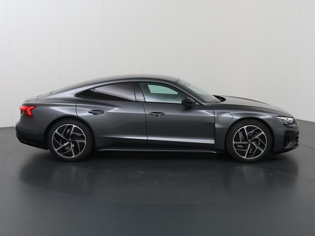 Audi e-tron GT RS 93 kWh | SOH 92% | 790pk | Adaptief Onderstel | Panoramadak | Matrix LED + Laserlicht | Sportstoelen | Designpakket RS | B&O Sound | Ele.verstelbare stoelen + Geheugen | Adaptieve Cruise Control | 360 Camera | Stoel/Stuurverwarming | Stoelkoeling |