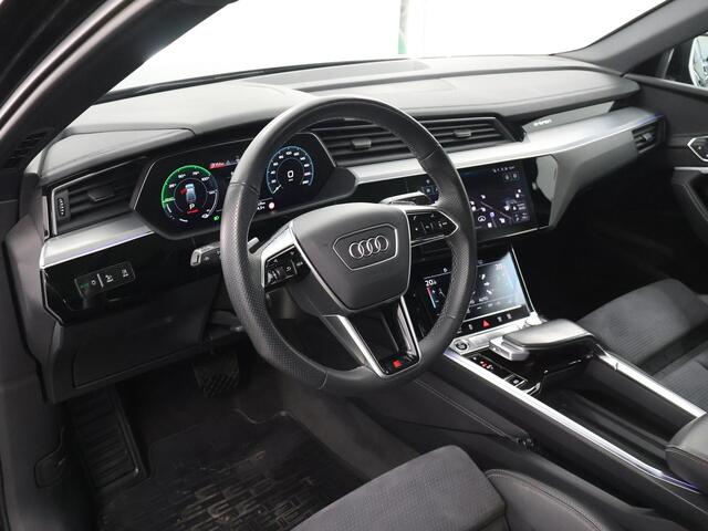 Audi e-tron Sportback 55 quattro S edition 95 kWh | SOH 95% | Ele. verstelbare stoelen + Geheugen | Panoramadak | Luchtvering | Adaptieve Cruise Control | Camera | Standkachel | NL Auto | Incl. Audi eCare 12-2028 | Sportstoelen |