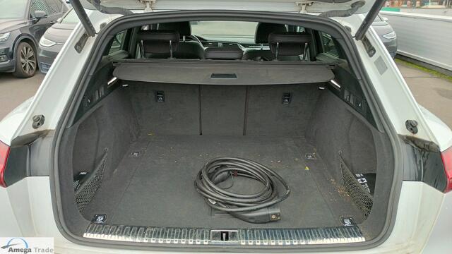 Audi e-tron 50 quattro S edition 71 kWh 2e-Eig. & Keurig-Onderh. BOVAG-Garantie. NL-Auto.