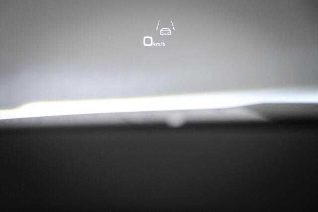 Audi e-tron 50 quattro Business edition 71 kWh SOH 94.4% | NACHTZICHT | HEAD UP | B&O DAB | 360 CAMERA | TREKHAAK | 20"