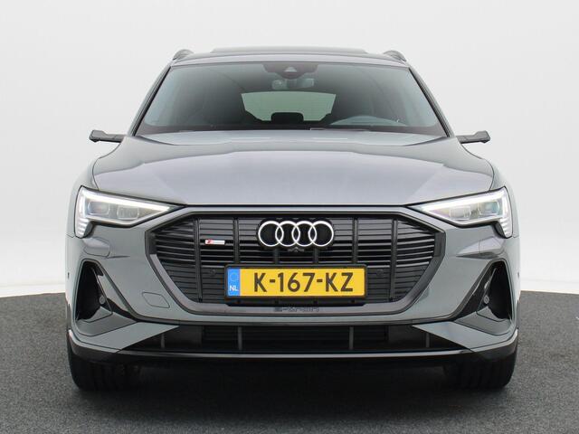 Audi e-tron 55 quattro S-Line 95 kWh 408 Pk | Panoramadak | Adaptive Cruise | Keyless | Camera | Stoelverwarming | Carplay | Navigatie | Head Up | 22 inch | 87.298 Km!!