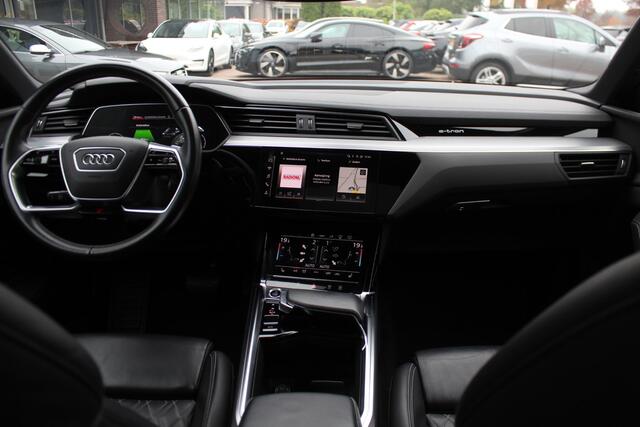 Audi e-tron e-tron 50 quattro Launch edition Vorsprung 71 kWh S-line / Panoramadak / 360Camera / Head-up / Softclose / RS Seats / 22'' / Luchtvering / Keyless / Virtual Cockpit / DAB / Stoelverwarming / ACC