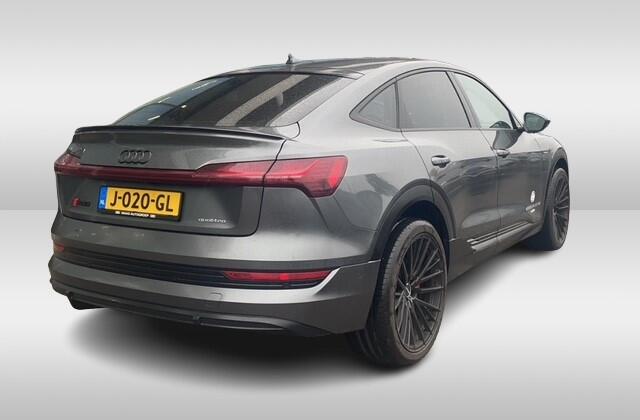 Audi e-tron Sportback 50 quattro S edition 71 kWh / SOH 94,4% / Trekhaak / Panoramadak / Camera / Luchtvering / 20'' / Leder&Alcantara / DAB / ACC / Navigatie / Stoelverwarming