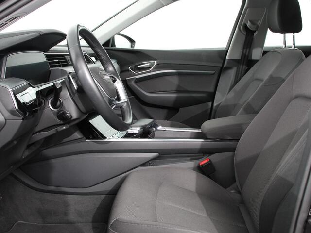 Audi e-tron 50 Quattro Launch edition | Navigatie | Luchtvering | Climate Control | Parkeer Sensoren | Lichtmetalen velgen | Cruise control | Digitale Cockpit | Electrisch bedienbare achterklep