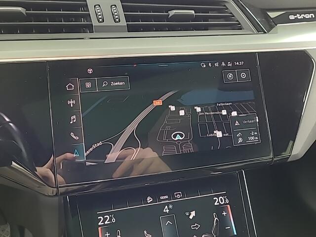 Audi e-tron Sportback 50 quattro S edition 71 kWh S-Line | Panoramadak | Stoelverwarming | Adaptive Cruise Control | Ambiance Verlichting | Memory Seat | Parkeersensoren | Keyless | Apple Carplay