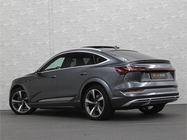 Audi e-tron Sportback S Quattro 95 kWh | RS-Stoelen | Panorama | 360 Camera | Valcona Leder | ACC | B&O Sound | Luchtvering | Soft-Close | Camera Spiegels | Nachtzicht | Keyless-Entry | Head-Up | 4-Zone Clima | Stoelverwarming V+A | Sfeerverlichting | Memory | Carpla