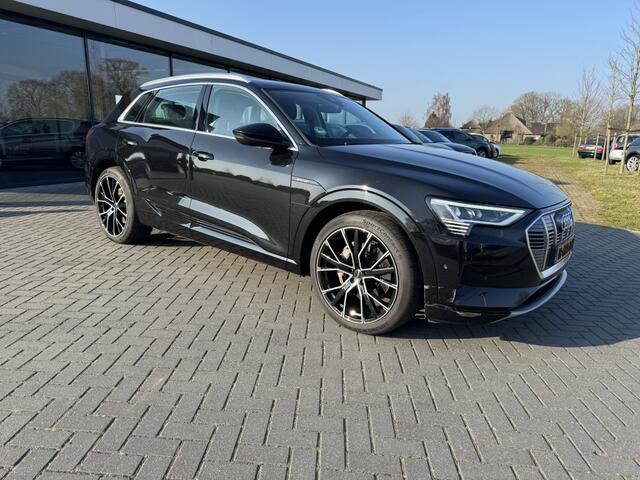 Audi e-tron e-tron 50 q L Ed +
