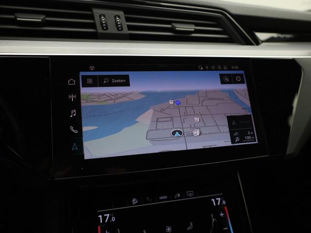 Audi e-tron 50 quattro S edition 71 kWh · Panoramadak · Apple/Android Car Play · Camera + Parkeersensoren