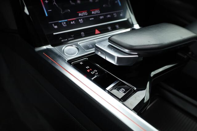 Audi e-tron e-tron 55 quattro advanced Pro Line Plus 95 kWh | SOH 91.3% Pano | Luchtvering | HUD | Memory | Massage | 360cam | Keyless | Stoelvent. | Soft Close