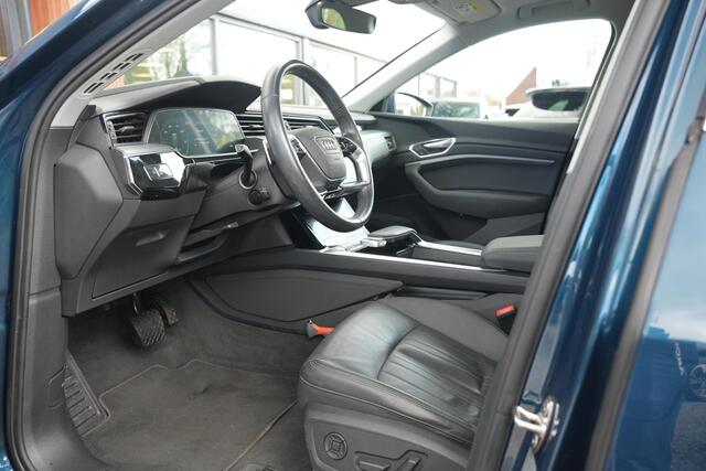 Audi e-tron e-tron 50 quattro Launch edition plus 71 kWh Panoramadak Adaptieve Cruise Leer Memory PDC