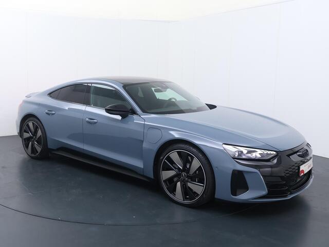 Audi e-tron GT RS 93 kWh | 598 PK | Panoramadak | Top view 360° camera | 21" LM velgen | Luchtvering | Voorstoelen verwarmd | Sportstoelen |