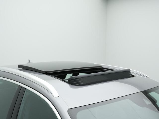 Audi e-tron 55 quattro 95 kWh 408 pk | Panoramadak | Matrix LED | Achteruitrijcamera | Stoelverwarming