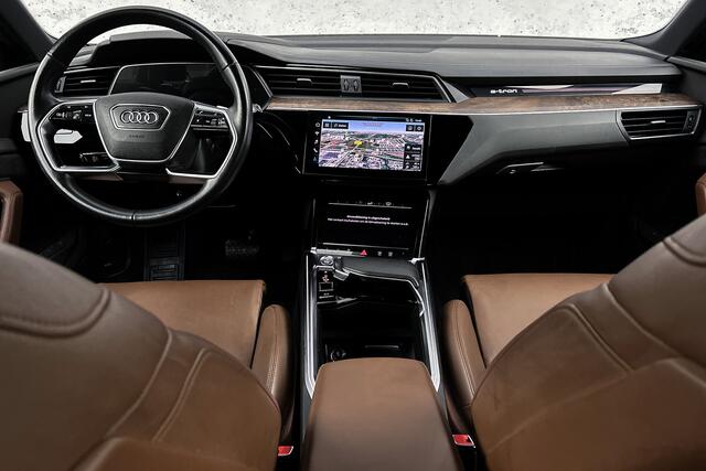 Audi e-tron e-tron 55 quattro advanced 95 kWh | Luchtvering | Trekhaak | Rondomzicht camera | LED