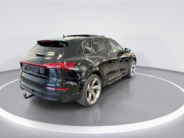 Audi e-tron S 503pk Quattro 95 kWh · SOH 98,5% · Panoramadak · Afneembare Trekhaak · 360 Camera · Bang & Olufsen · Elek. Voorstoelen · 22'' Inch ·