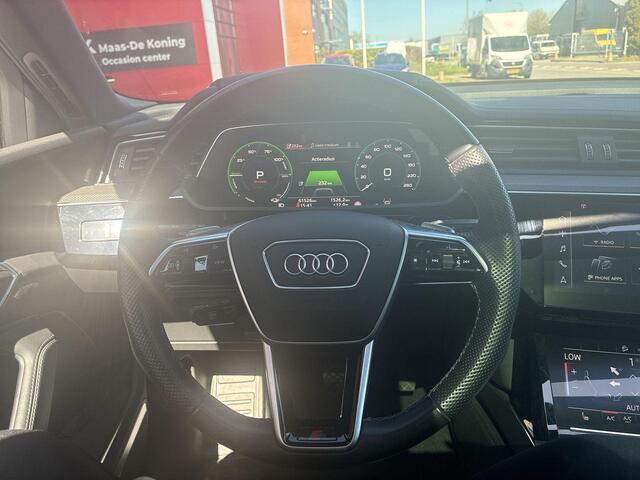 Audi e-tron S quattro 503pk / 95 kWh · SOH 95,2% · Panoramadak · Servosluiting · 360 Camera · B&O Audio · Luchtvering · Head-Up · 22'' Inch ·