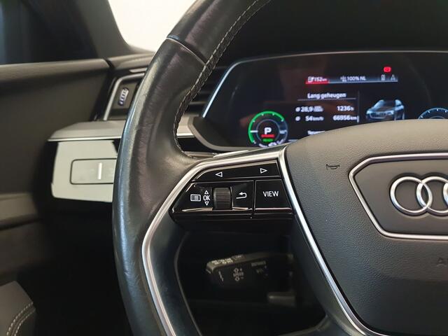 Audi e-tron 55 quattro S-Line 95 kWh Trekhaak, Pano, RS-stoelen, Matrix, 360 camera