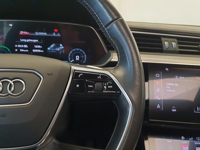 Audi e-tron 55 quattro S-Line 95 kWh Trekhaak, Pano, RS-stoelen, Matrix, 360 camera
