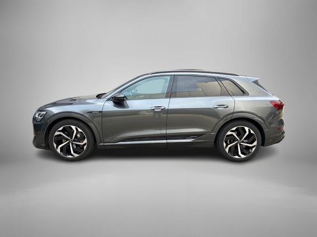 Audi e-tron 55 Quattro 408pk 95 kWh S Edition · SOH 91,7% · Panoramadak · Camera · Luchtvering · Afneembare Trekhaak · Apple/Android Car Play · Sfeerverlichting · ACC ·