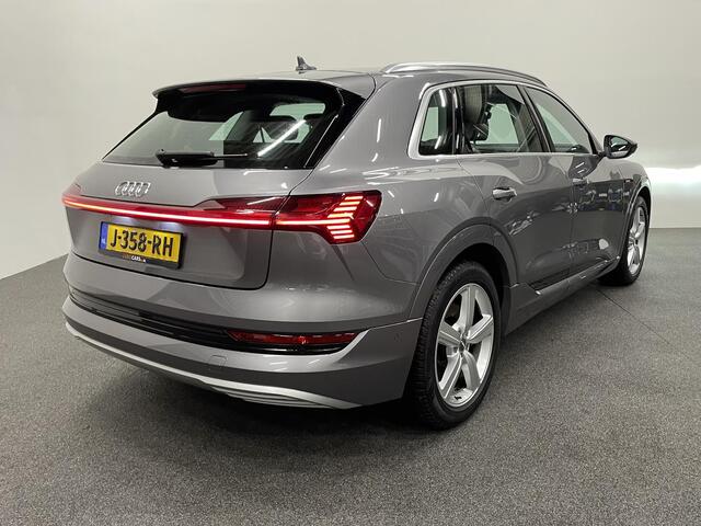 Audi e-tron e-tron 50 quattro Launch edition plus 71 kWh Panoramadak Navigatie Apple Carplay/Android Auto Parkeersensoren Adaptive Cruise Control Memory stoelen Leder Stoelverwarming Climate Control
