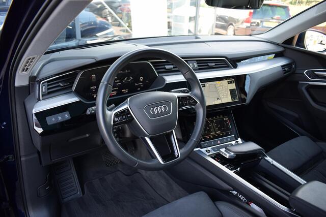 Audi e-tron e-tron 50 quattro Launch edition 71 kWh | Pano | B&O | HUD | Camera | Stoelverwarming