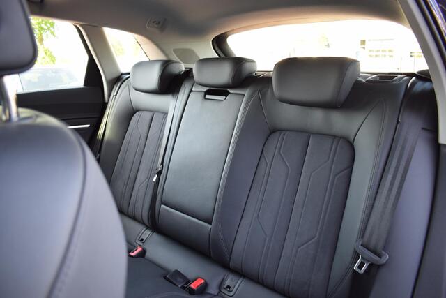 Audi e-tron e-tron 50 quattro Launch edition 71 kWh | Pano | B&O | HUD | Camera | Stoelverwarming