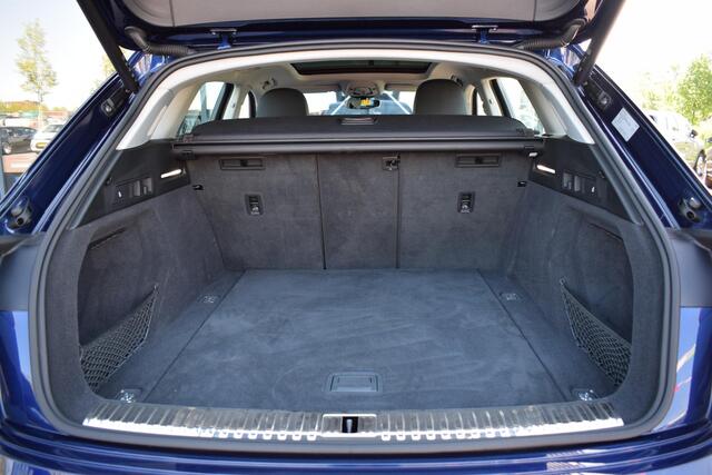 Audi e-tron e-tron 50 quattro Launch edition 71 kWh | Pano | B&O | HUD | Camera | Stoelverwarming