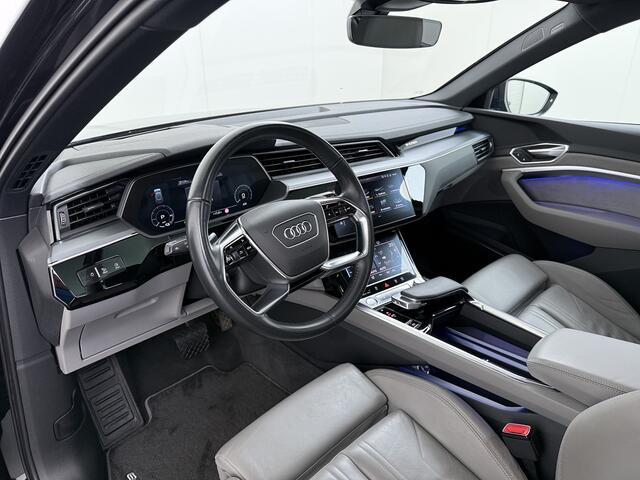 Audi e-tron 55 Quattro 95 kWh SOH 89% Panoramadak Lmv 22" Head-Up Adap.Cruise Bang&Olufsen® 4-Zone Ecc Navi 360°Camera Apple Carplay Android Auto Advanced Pro Line Plus Stoel+Achterbankverwarming Privacy Glas DAB Elek.Achterklep Matrix-Led Keyless Zeer complete Audi!
