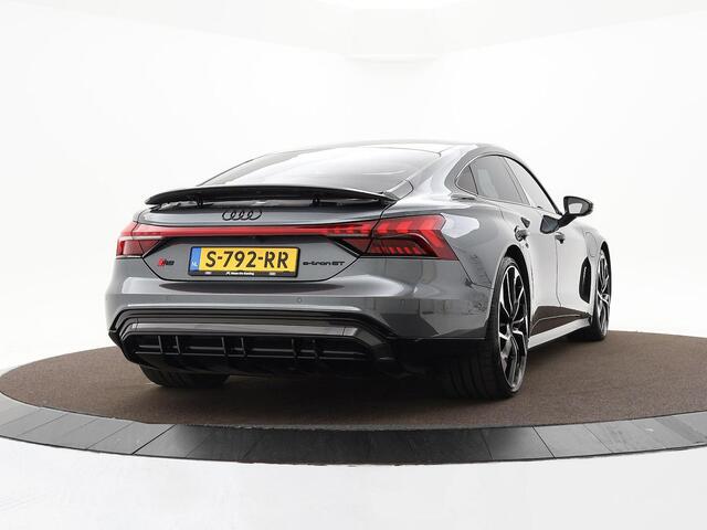 Audi e-tron GT RS 93 kWh 600pk · SOH 94% · Carbon Optiekpakket · Nachtzichtassistent · Vierwielbesturing · Laser LED Matrix · Luchtvering · Voorstoelen met massagefunctie & ventilatie ·