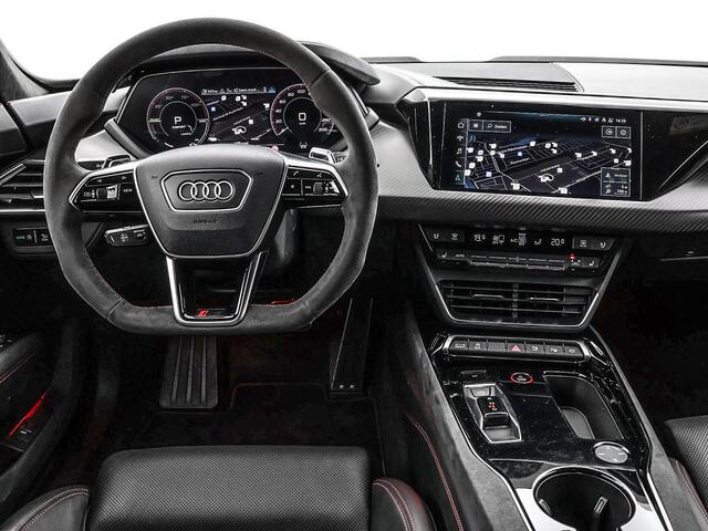 Audi e-tron GT RS 93 kWh 600pk · SOH 94% · Carbon Optiekpakket · Nachtzichtassistent · Vierwielbesturing · Laser LED Matrix · Luchtvering · Voorstoelen met massagefunctie & ventilatie ·