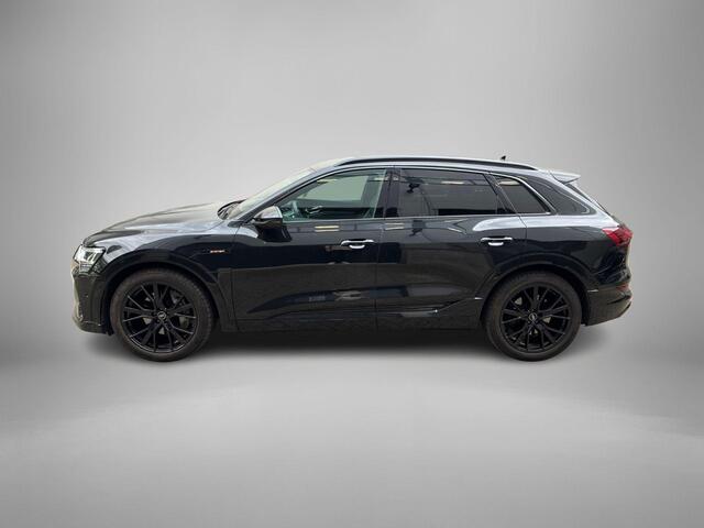 Audi e-tron 55 408pk Quattro S edition 95 kWh · Camera · Luchtvering · Navigatie · Head-Up · P-Sensoren · Stoelverwarming · 21'' Inch ·