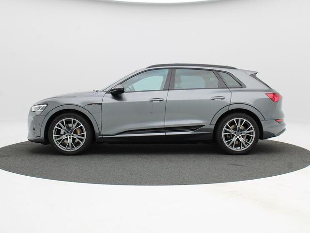 Audi e-tron 55 quattro S Line 95 kWh 408 Pk | Stoelverwarming | Camera | Panoramadak | Adaptive Cruise | CarPlay | Navigatie | 20 Inch